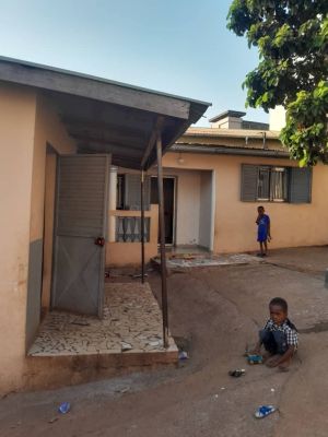 GRANDE VILLA + ANNEXE INDÉPENDANTE Dans Barrière À VENDRE - Image 3