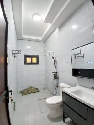 #STUDIOS à  #Sonfonia Africof dans une cour fermée très accessible - Image 1