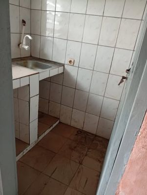 Grande chambre moderne à louer à Makepe missoke non loin de BOCOM - Image 1