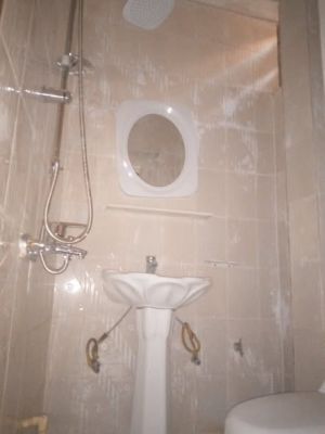 Nous vous proposons un appartement en pleins pieds ( rez-de-chaussée) à louer - Image 4