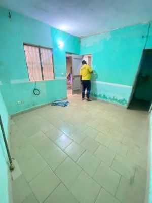 Studio moderne à louer à Mendong derrière le camp( 150f de l’entrée simbok) - Image 1