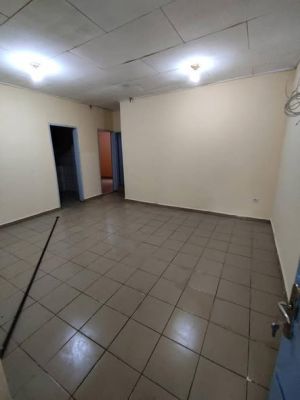 Appartement moderne à louer Cuisine aménagée et Barrière sécurisée - Image 3