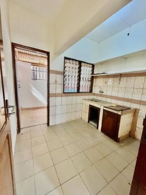 Appartement moderne à louer avec parking - Image 5