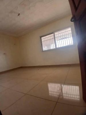 Bel APPARTEMENT de haut game à louer dans le quartier Résidentiel de #Yattaya - Image 5