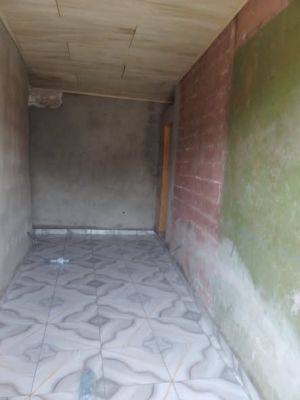 Grande boutique en bordure de route principale avec douche moderne idéal pour tout type d'activité 40mil 10mois d'ava... - Image 1