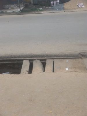 Grande boutique en bordure de route principale avec douche moderne idéal pour tout type d'activité 40mil 10mois d'ava... - Image 5