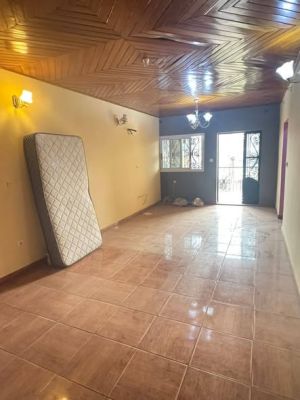 Appartement moderne à louer à pk12,  à 100m goudron - Image 2