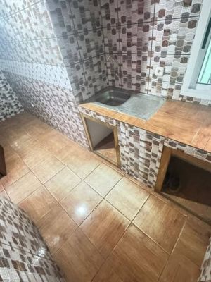 Appartement moderne à louer à pk12,  à 100m goudron - Image 3