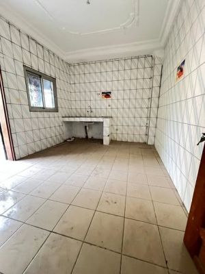 2 Appartements modernes à l'étage au 1er et 2ème niveau à Logpom bassong - Image 4