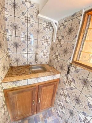 Studio moderne à louer à Nsam escale Obam, dans la barrière sécurisée non loin du goudron - Image 4