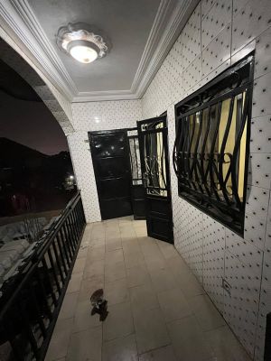 Nous vous proposons 1 #Appartement  à yattaya au 2eme étage 🇬🇳 dans une cour fermée accès hyper facile - Image 5