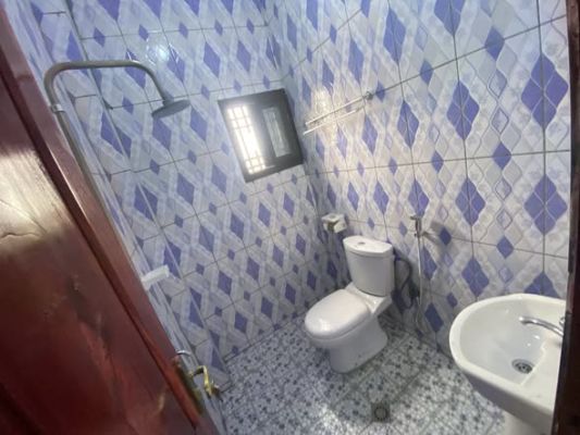 Studio moderne ndobo bonaberi a 150f de la route - Image 2