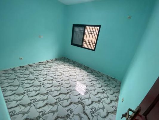 Studio moderne ndobo bonaberi a 150f de la route - Image 4