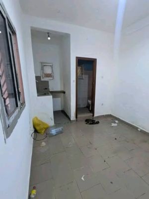 Chambre 3 pièces avec forage dans la barrière - Image 5