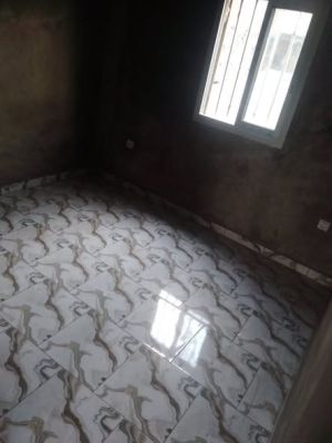 Studio moderne nouvellement construire en finition bordure de route - Image 2