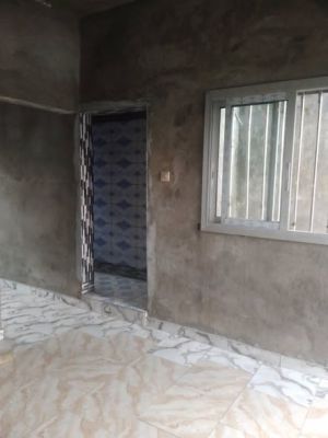 Studio moderne nouvellement construire en finition bordure de route - Image 5