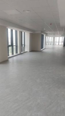 Open-spaces haut standing avec toilettes, ascenseur, groupe électrogène situé en plein coeur du quartier administrati... - Image 1