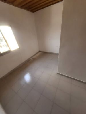 Appartement nouvellement construit Groupe électrogène Forage Lumière prépayée - Image 3