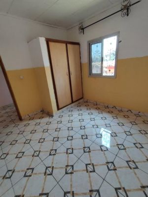 Studio moderne 50.000f Forage, parking - Image 3