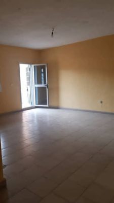 Appartement au 3éme Étage à louer à Sonfonia très accessible - Image 3