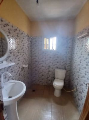 Appartement au 3éme Étage à louer à Sonfonia très accessible - Image 4