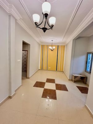 STUDIO MODERNE A SIMBOCK ELOUMDEN - Image 2