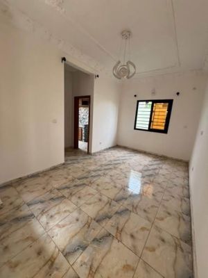 Studio moderne à louer à Simbock - Image 2