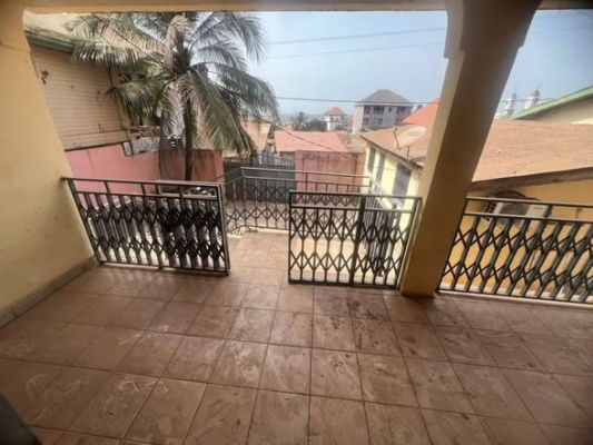 APPARTEMENT a Louer dans le Quartier Résidentiel de #LAMBANYI CANADIENNE  dans Une cour fermée - Image 1