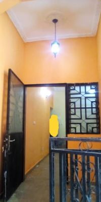 Chambre avec cuisine et douche internes - Image 2