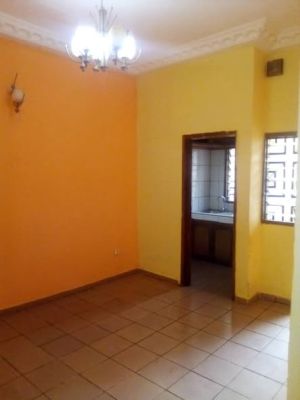 Chambre avec cuisine et douche internes - Image 3