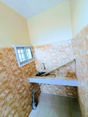 Plusieurs Vastes chambres moderne - Image 4