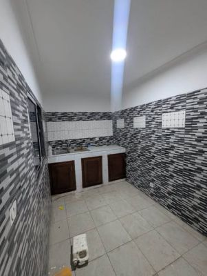 Appartement nouvellement construit situé à plaque L&B odza - Image 3