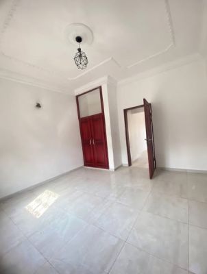 𝗨𝗡 𝗩𝗔𝗜𝗟𝗟𝗔𝗡𝗧 𝗦𝗧𝗨𝗗𝗜𝗢 𝗗𝗘 𝟲𝟱.𝟬𝟬𝟬 𝗔̀ 𝗬𝗔𝗦𝗦𝗔 - Image 5