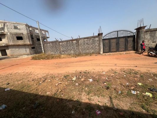 Quatres (04) 𝐏arcelles 𝐂ollées en vente à 𝐊enendé