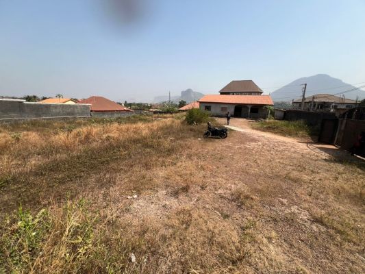 Quatres (04) 𝐏arcelles 𝐂ollées en vente à 𝐊enendé - Image 3