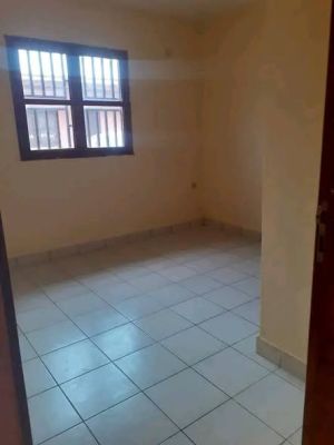 Studio moderne à louer à Ngousso - Image 5