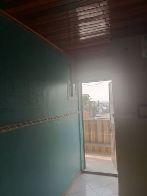 Magnifique chambre climatisée douche placard véranda situé net sur la route en pavés à kotto Baden-Baden - Image 3