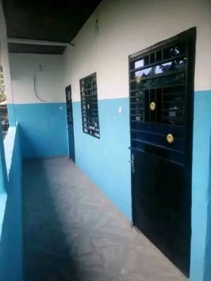 TRÈS BEAU STUDIO MODERNE NOUVELLEMENT CONSTRUIT SITUÉ À JAPOMA À 100 FCFA DE CHÂTEAU NYALLA - Image 1