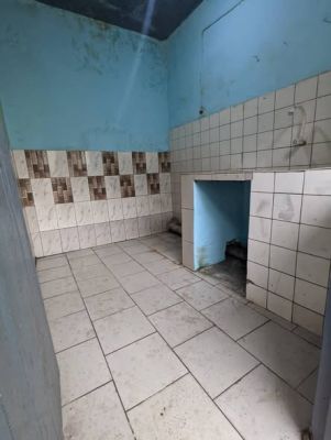 Voici un studio a louer a kotto constituer de - Image 2