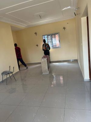 Très grand et Joli appartement haut standing nouvellement construit à Louer - Image 3