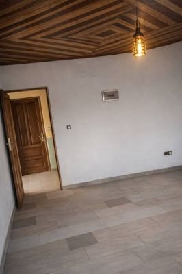 Studios et chambres modernes nouvellement construits à l'immeuble à  louer. - Image 2