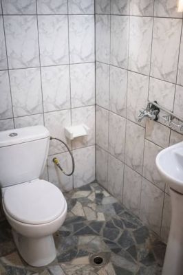 Studios et chambres modernes nouvellement construits à l'immeuble à  louer. - Image 5