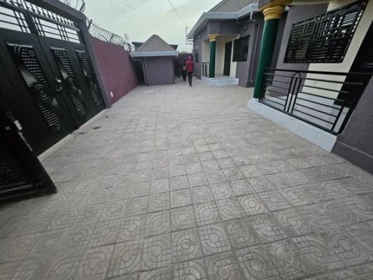 un  appartement  à LOUER dans le quartier Coyah somayah - Image 2