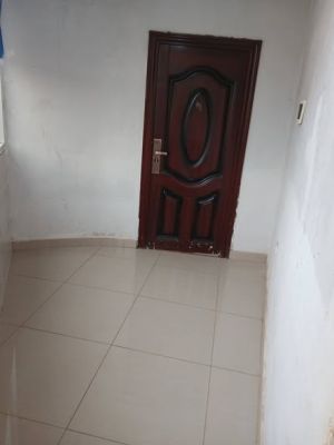 CHAMBRE V.I.P A LOUER NONGO - Image 1