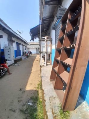 Grande Boutique 20mille  a louer dans BONABERI Rail. 7mois + 1mois de caution. - Image 2