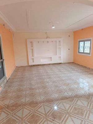 Très grand et Joli appartement haut standing a louer dans un immeuble derrière l'entrée lycée village - Image 4