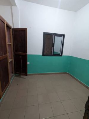 Appartement vip nouvellement construit à louer à nkolfoulou moto 200. 2ch 1dch Forage parking magasin disponible. - Image 3