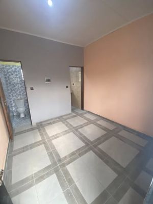 𝗖𝗛𝗔𝗠𝗕𝗥𝗘s 𝟯 𝗣𝗜𝗘𝗖𝗘𝗦 𝟮𝟱.𝟬𝟬𝟬 : 𝗬𝗔𝗦𝗦𝗔 - Image 1