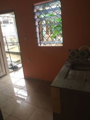 Grosse occasion en or dans l'immobilier !!!!! Voilà une belle chambre moderne + douche + coin cuisine à louer - Image 1