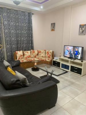 Appartement meublé situé à Odza borne 10 Yaoundé Cameroun  pour vos séjours, vacances et lunes miels dans un immeuble... - Image 1